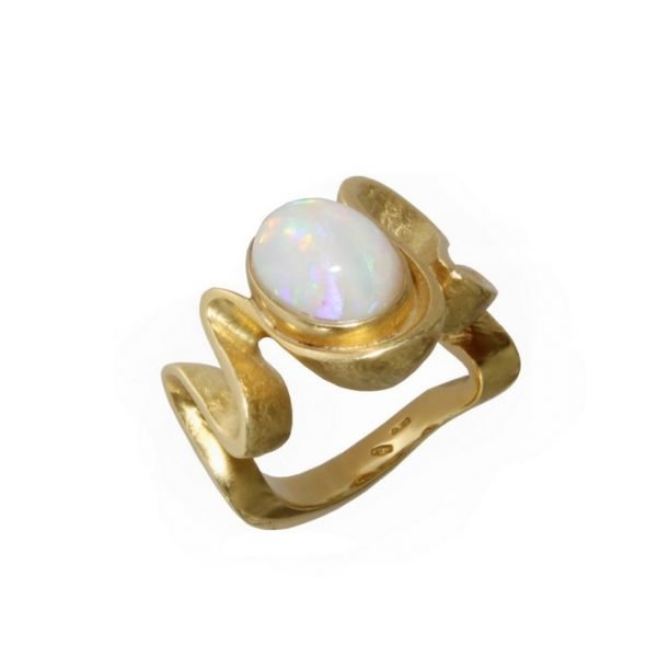Anello "Golden Ribbon" con opale