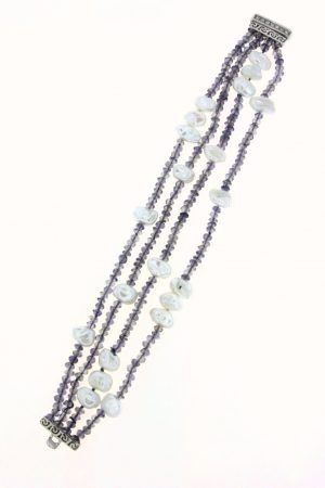 Bracciale con 4 fili perle keshi e jolite fermezza con zirconi