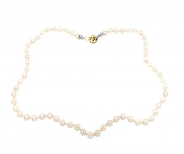 Collana classica con perle di mare