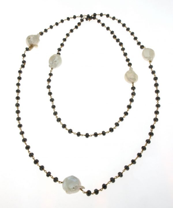 Collana di ematite rodiata oro nero con perle barocche coltivate di acqua dolce