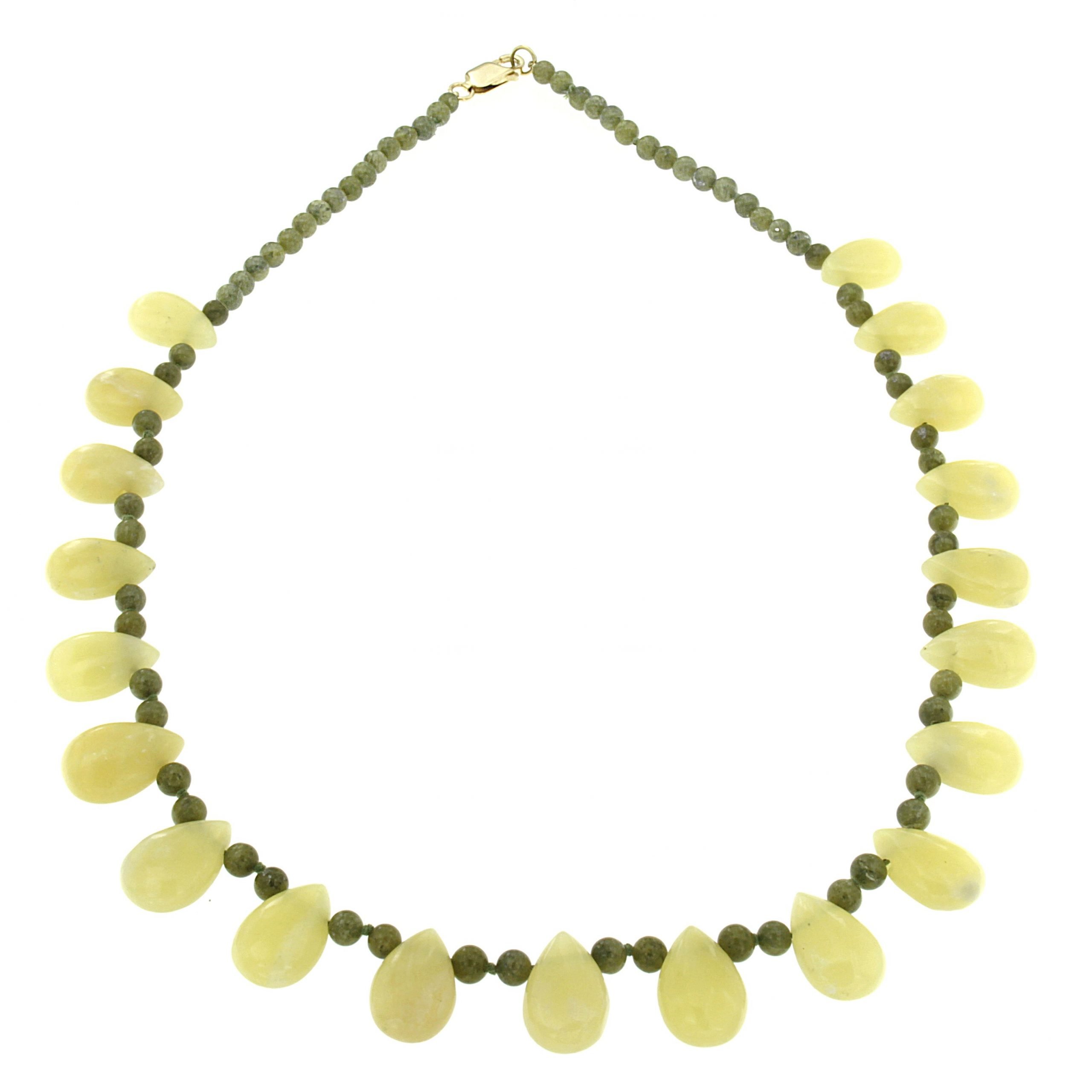 collana-girocollo-con-gocce-di-serpentino-coos99s40642 Collana girocollo con gocce di serpentino