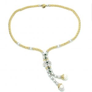 Collana in oro giallo perle smeraldi e diamanti