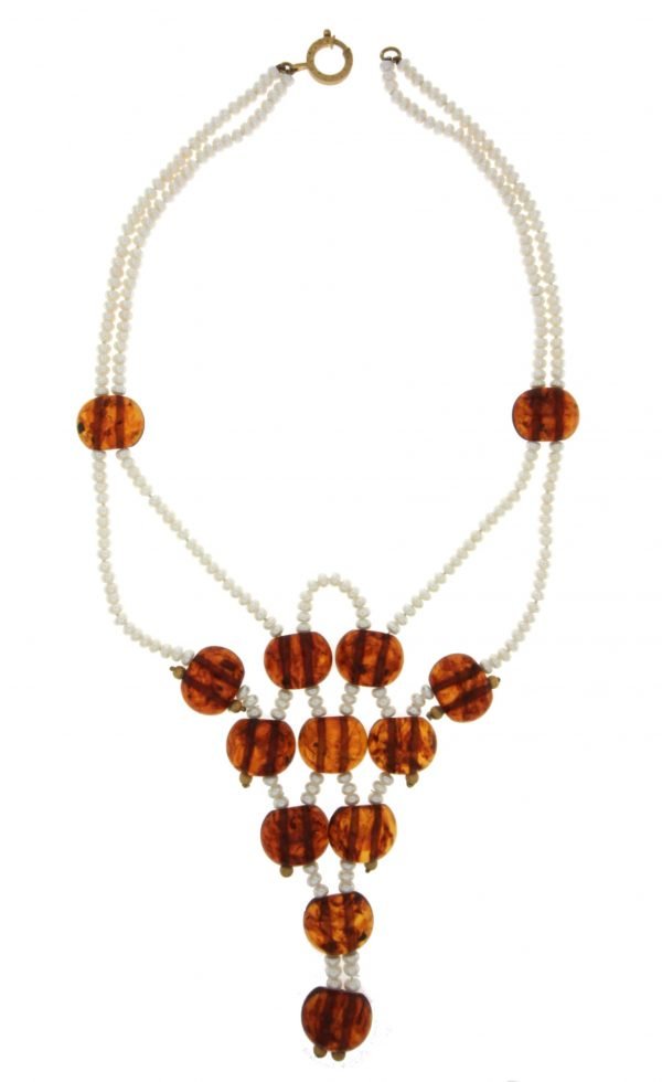 Collana multifilo in perle coltivate e ambra del mar baltico naturale